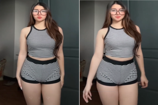 Nữ tiktok chổng mông sex doggy
